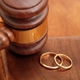 В каких случаях можно расторгнуть брак без согласия супруга