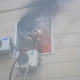 Во время пожара в центре Курска огнеборцы спасли двух женщин