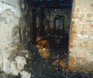 В селе Рышково Курского района, по невыясненным пока причинам сгорел частный дом В селе Рышково Курского района, по невыясненным пока причинам сгорел частный дом