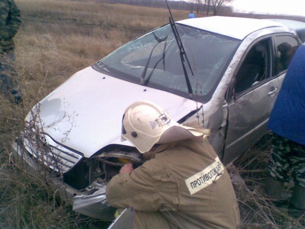 В Пристенском районе иномарка опрокинулась в кювет. 52-летнего водителя доставили в больницу, но медики не смогли ему помочь В Пристенском районе иномарка опрокинулась в кювет. 52-летнего водителя доставили в больницу, но медики не смогли ему помочь
