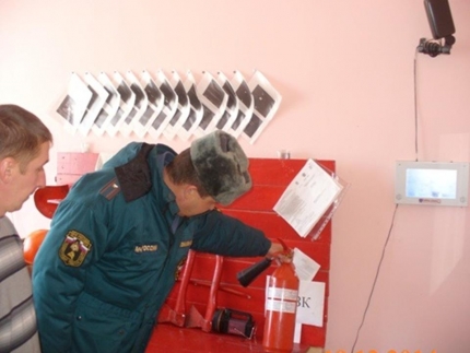 В праздничные дни спасатели проверили 27 учреждений соцобеспечения В праздничные дни спасатели проверили 27 учреждений соцобеспечения