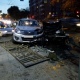Авария в центре Курска: машины снесли забор, двое раненых (фото ДТП)