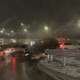 В Курске машина повисла на ограждении моста