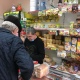 В Курске выявляют нарушения масочного режима в магазинах