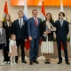 Губернатор Курской области наградил многодетную семью