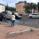 В Курске внедорожник снес дорожное ограждение на улице Радищева