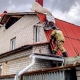 Губернатор Роман Старовойт пообещал жителям Курска помощь в восстановлении разрушенных ураганом домов