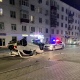 В аварии в центре Курска с перевернувшейся машиной ранены женщина и 17-летняя девушка