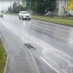 Жителей Курска обеспокоила «молочная река» на улице