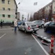В центре Курска в ДТП автомобиль срубил дорожные знаки