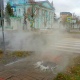 В Курске на улице М. Горького из-за очередной коммунальной аварии течёт река горячей воды