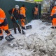 Днем 8 декабря снег в Курске убирают 65 рабочих и 58 единиц техники