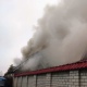В Рыльске Курской области сгорел гараж, дом отстояли пожарные