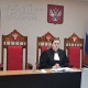 27-летнюю жительницу Курска, сбившую подростка на пешеходном переходе, лишили прав