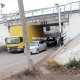 В Курске застрявший под ж/д мостами грузовик спровоцировал пробку