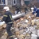 Во Льгове спасатели разбирают завалы разрушенных атакой ВСУ зданий