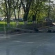 В Курске упавший на дорогу столб затруднил движение транспорта