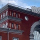 Горельефы с фасада вокзала Курска забрали на реставрацию