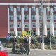 На Красной площади Курска в ДТП попал мужчина на самокате