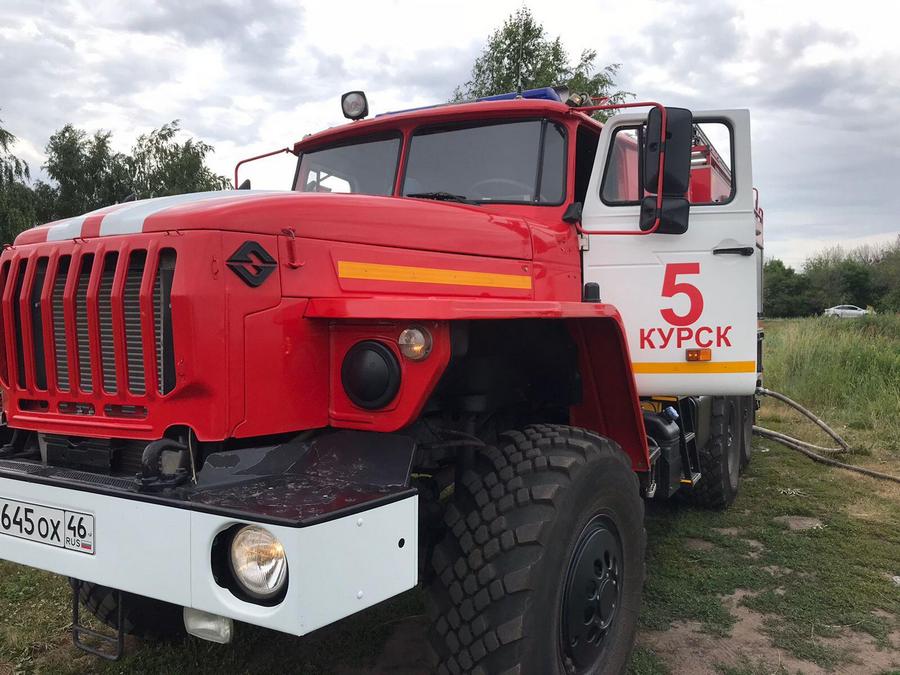 В Курске на улице Станционной произошел пожар в кузнице
