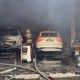 В Курске пожар в автомастерской уничтожил два автомобиля