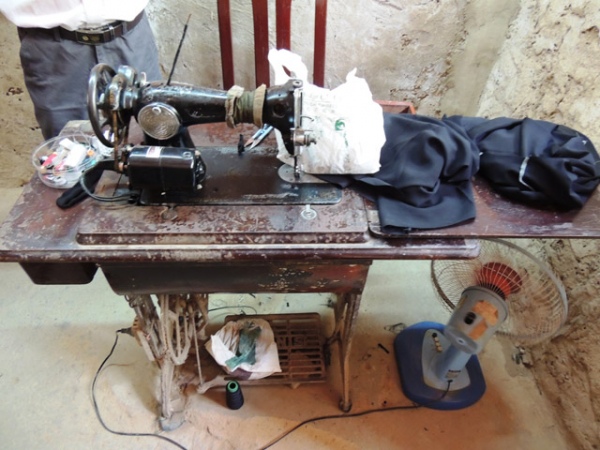 Подземная швейная мастерская для пошива обмундирования