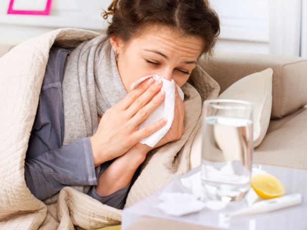 Переносить простуду «на ногах» опасно, поэтому не откладывайте визит к доктору