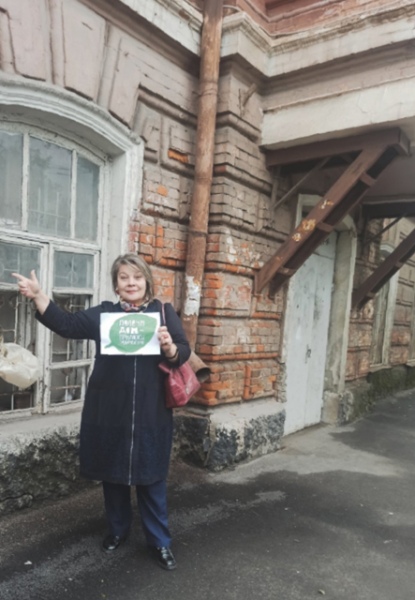 Татьяна Потехина пытается привлечь внимание к состоянию дома купца Горяинова Татьяна Потехина пытается привлечь внимание к состоянию дома купца Горяинова