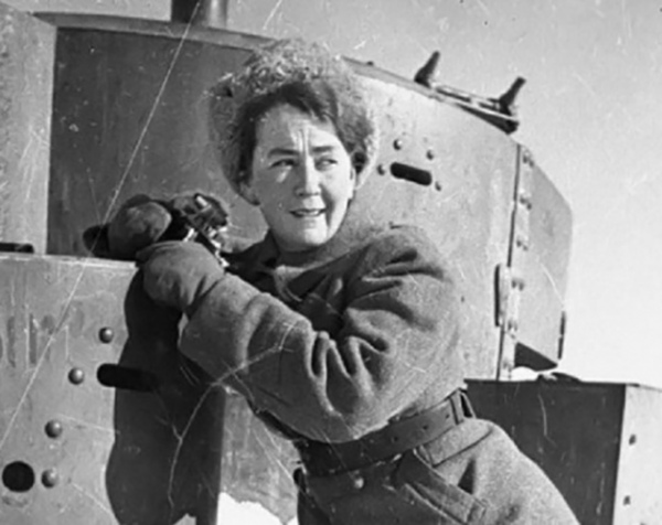 Военный фотокорреспондент Наталья Боде Военный фотокорреспондент Наталья Боде