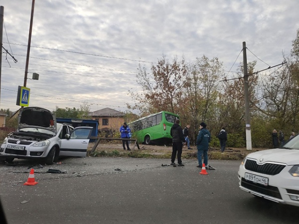 В аварии с автобусом ранены 5 пассажиров В аварии с автобусом ранены 5 пассажиров