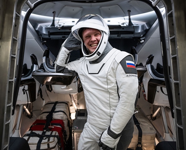 Вечером 28 сентября космический корабль Crew Dragon с Александром Горбуновым на борту успешно стартовал с мыса Канаверал Вечером 28 сентября космический корабль Crew Dragon с Александром Горбуновым на борту успешно стартовал с мыса Канаверал