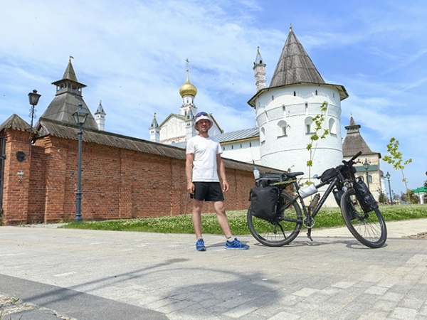Курянин проехал 2280 километров за 16 дней – стартовал в Санкт-Петербурге, а финишировал в Курске Курянин проехал 2280 километров за 16 дней – стартовал в Санкт-Петербурге, а финишировал в Курске