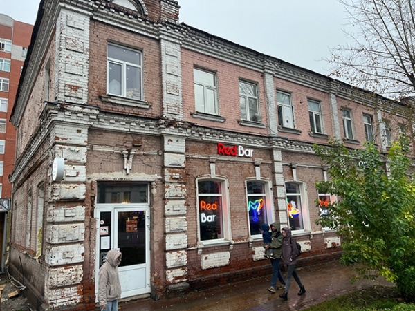 Старинный особняк на улице Карла Маркса обещают реставрировать Старинный особняк на улице Карла Маркса обещают реставрировать