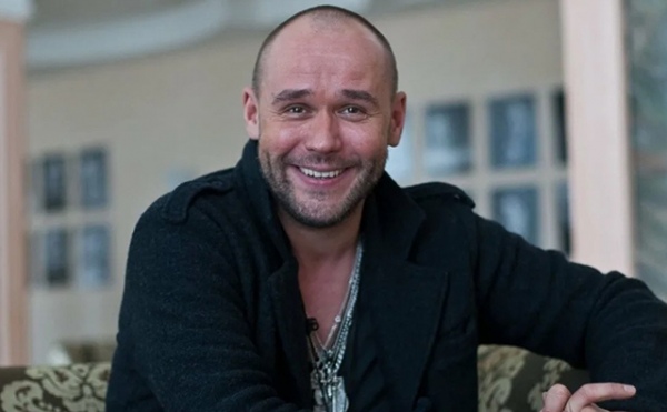 14 ноября в концертном зале «Свиридовский» выступит Максим Аверин 14 ноября в концертном зале «Свиридовский» выступит Максим Аверин