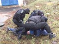 Задержание спецназом наркоторговцев в Курчатове Курской области