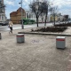 На тротуарах в центре Курска установили бетонные кубы для защиты от автохамов